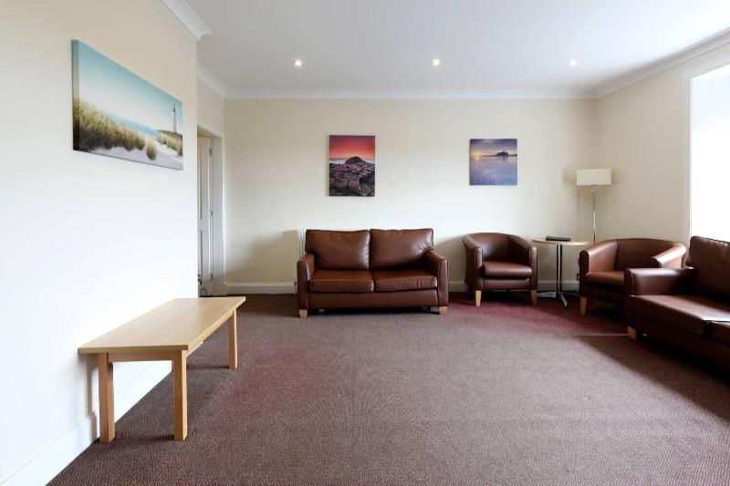 Woodland Bay Hotel image