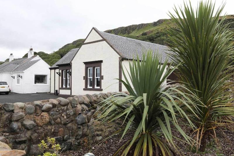 Woodland Bay Hotel image
