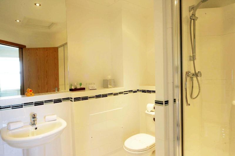 Woodland Bay Hotel image