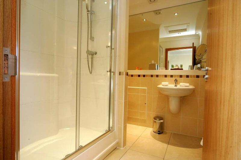 Woodland Bay Hotel image