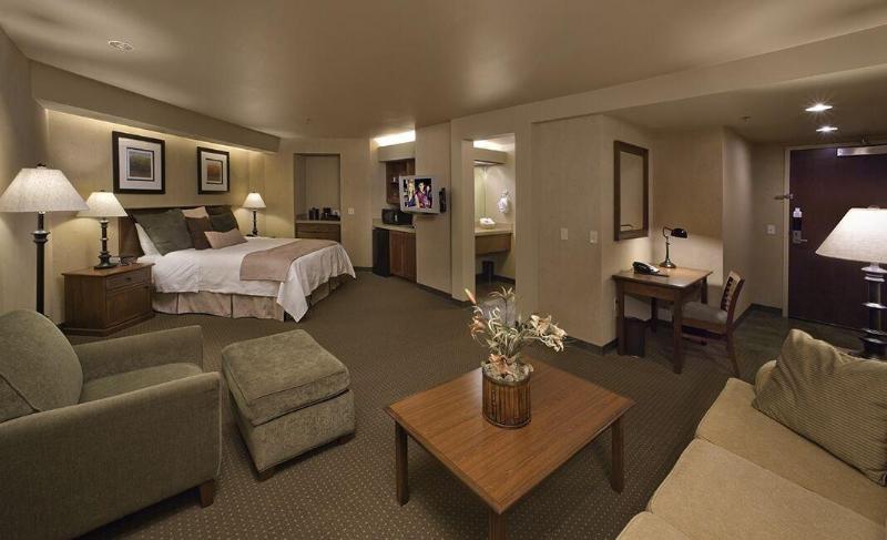 Lodge At Feather Falls Casino image