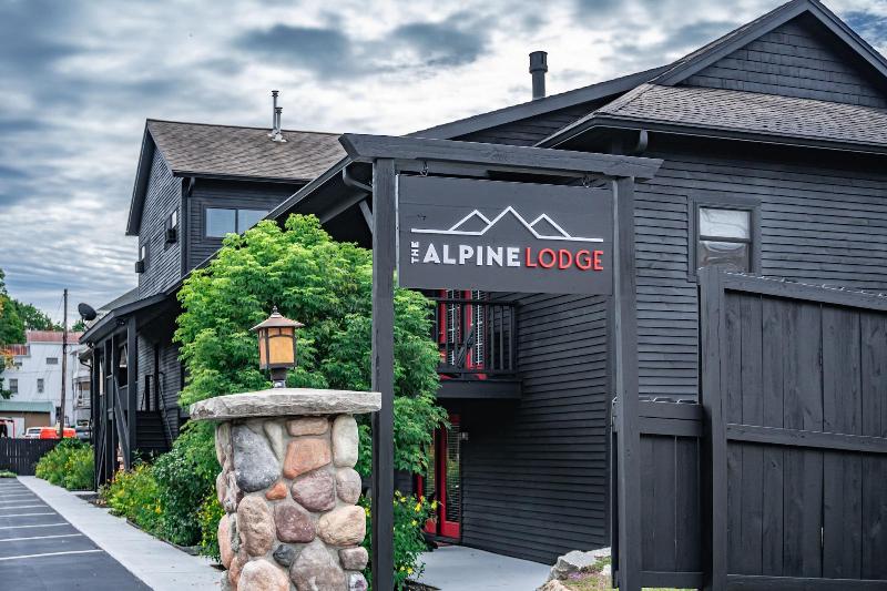 The Alpine Lodge image