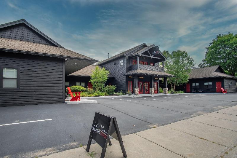 The Alpine Lodge image