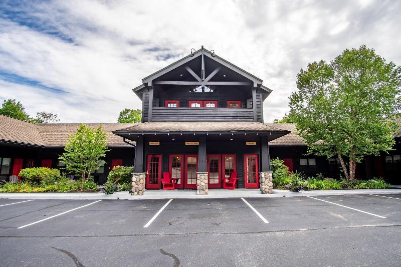 The Alpine Lodge image