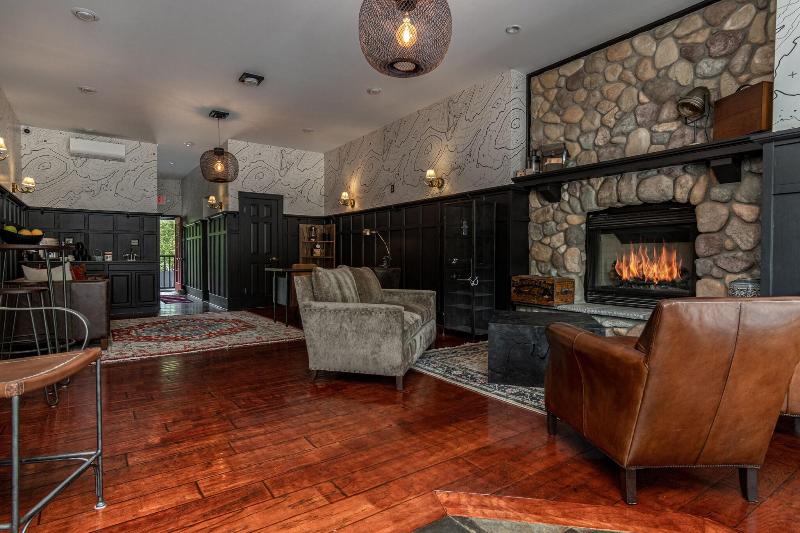 The Alpine Lodge image