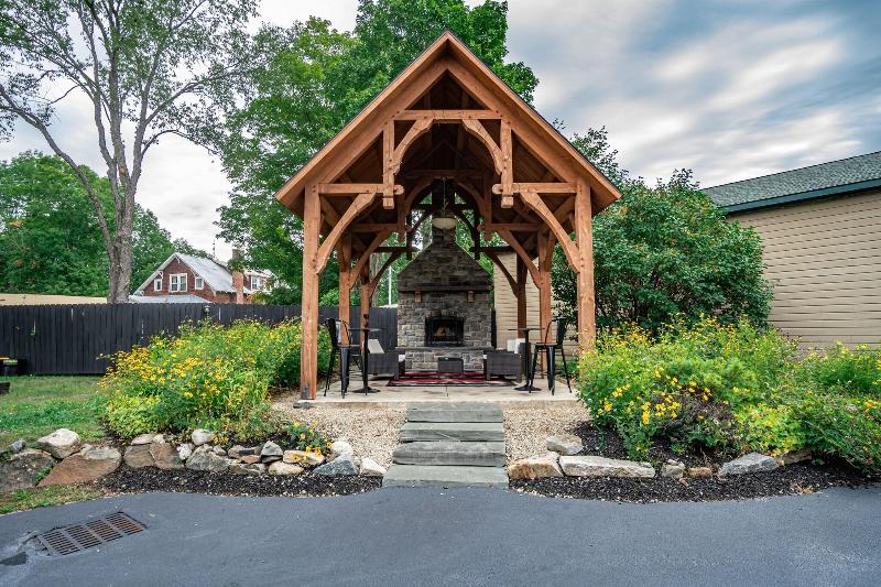 The Alpine Lodge image