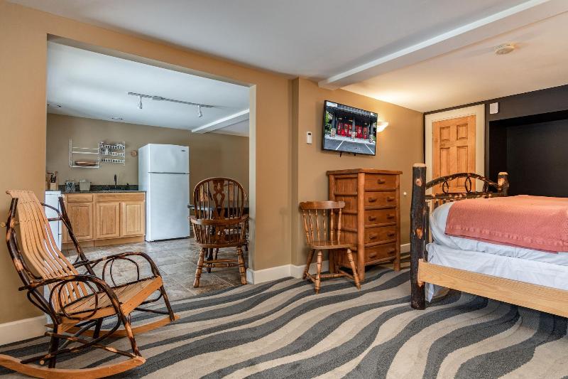 The Alpine Lodge image