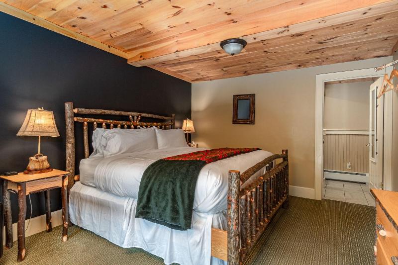 The Alpine Lodge image
