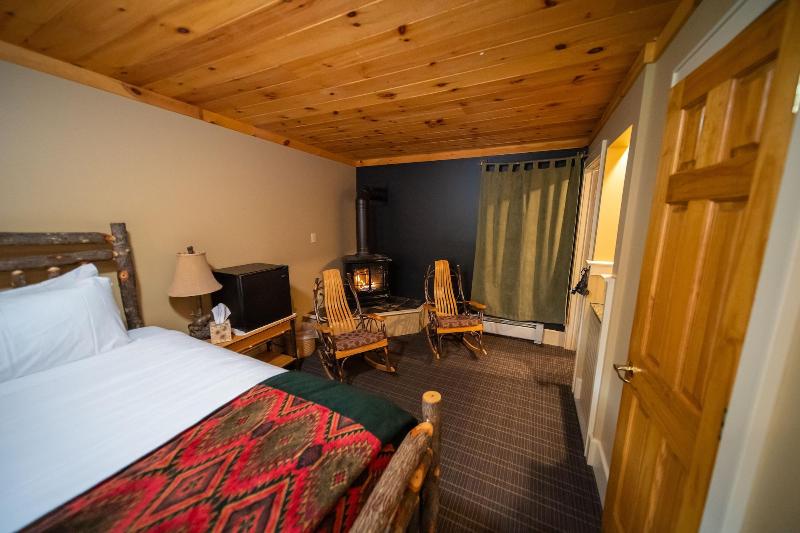 The Alpine Lodge image