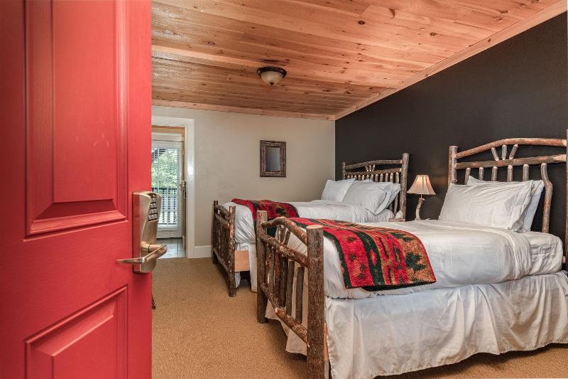 The Alpine Lodge image