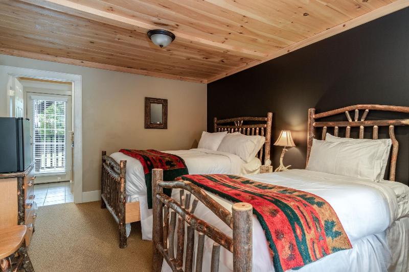 The Alpine Lodge image