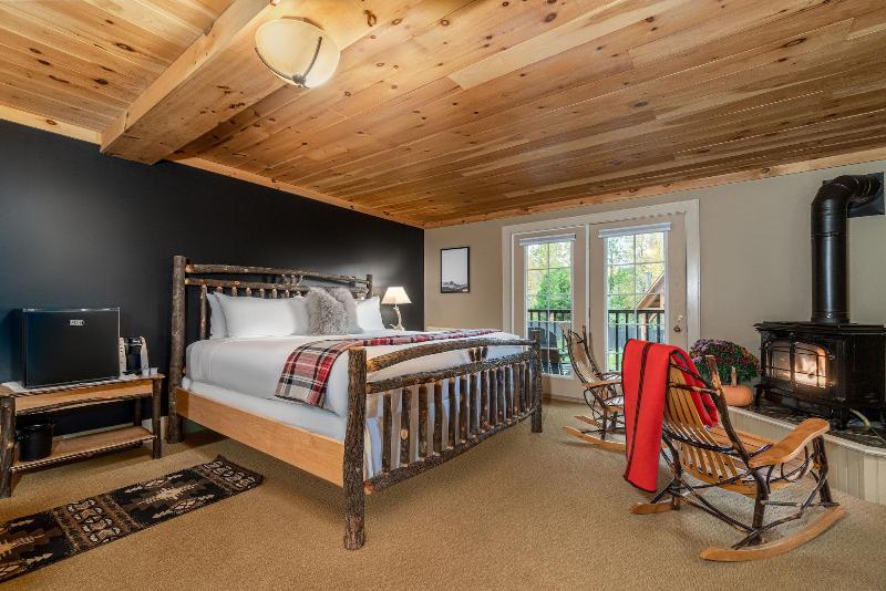The Alpine Lodge image