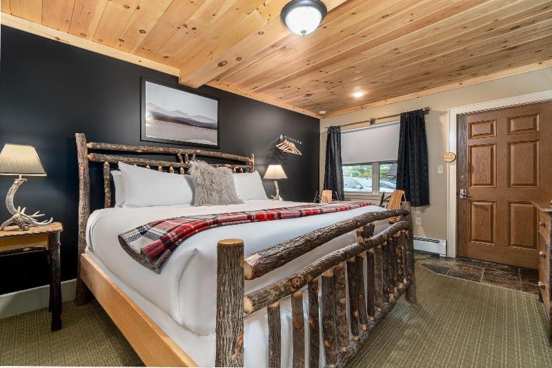 The Alpine Lodge image