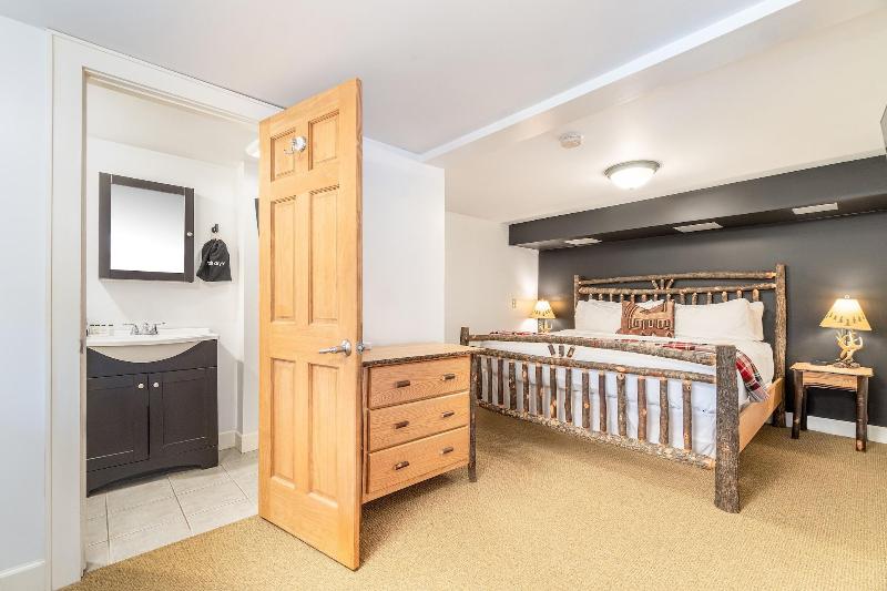 The Alpine Lodge image