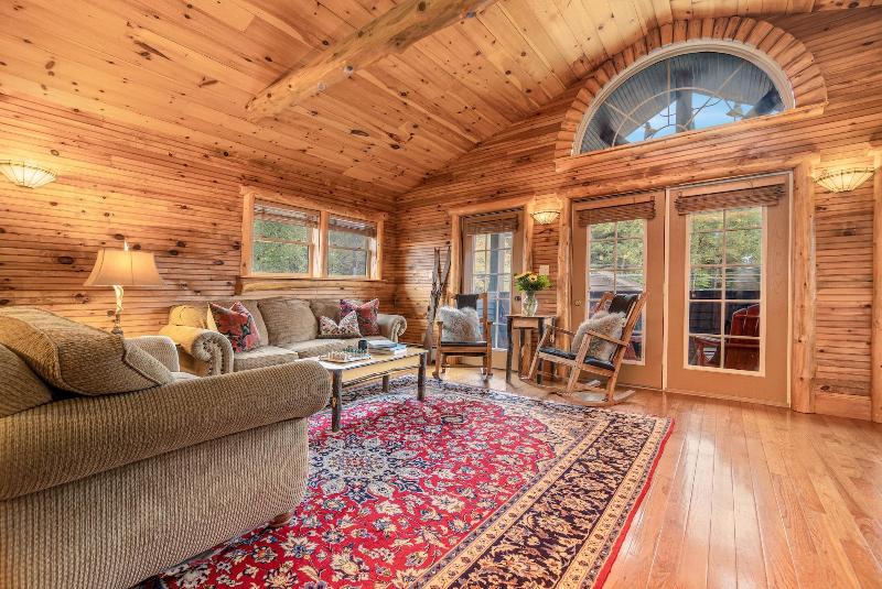 The Alpine Lodge image