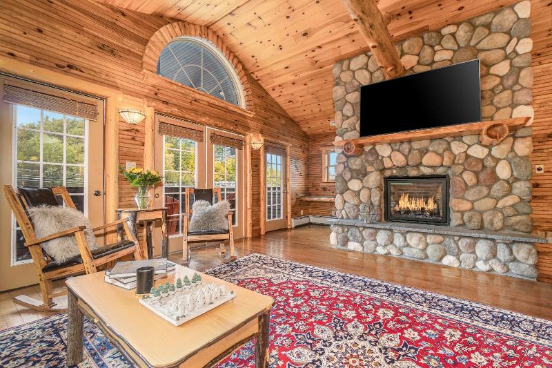 The Alpine Lodge image