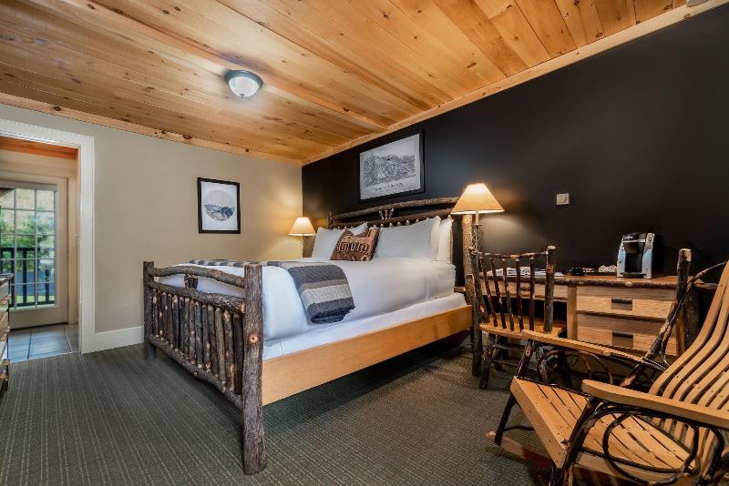 The Alpine Lodge image