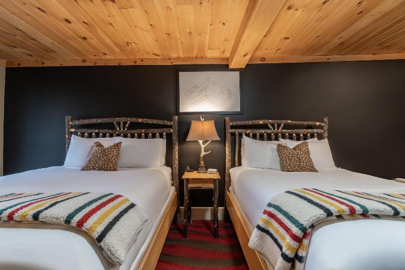 The Alpine Lodge image
