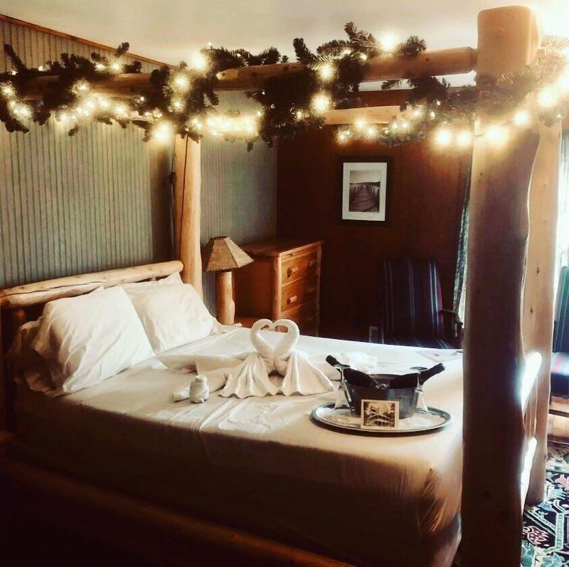 The Woods Inn image
