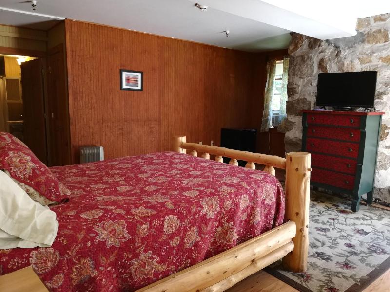 The Woods Inn image