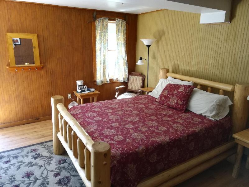 The Woods Inn image