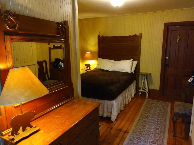 The Woods Inn image
