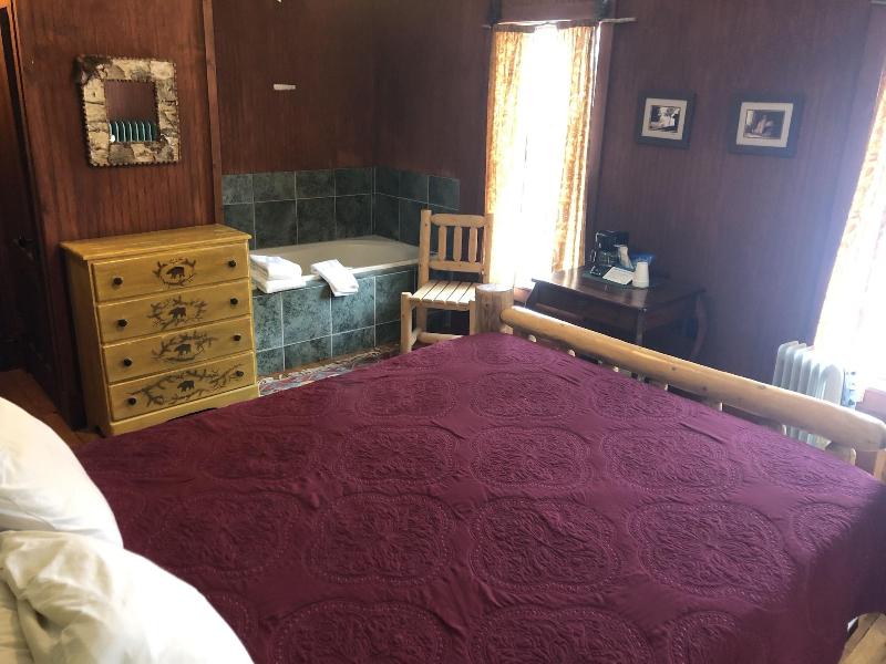 The Woods Inn image