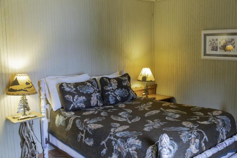 The Woods Inn image