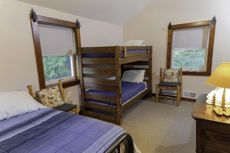 The Woods Inn image