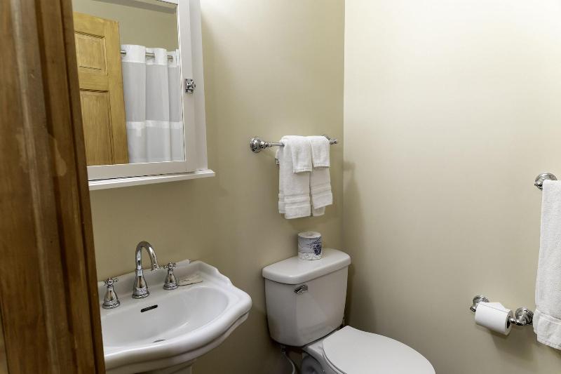 The Woods Inn image