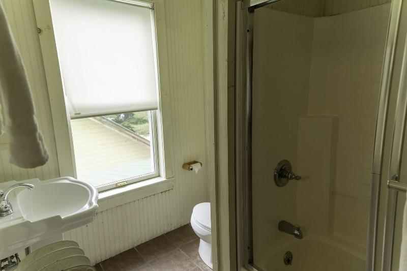 The Woods Inn image