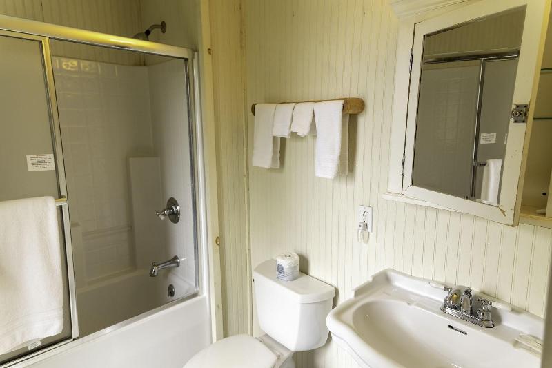 The Woods Inn image