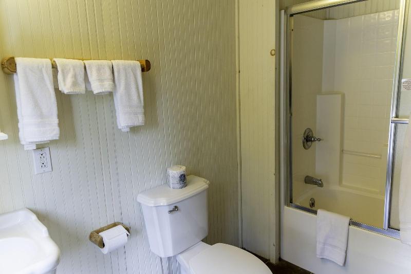 The Woods Inn image
