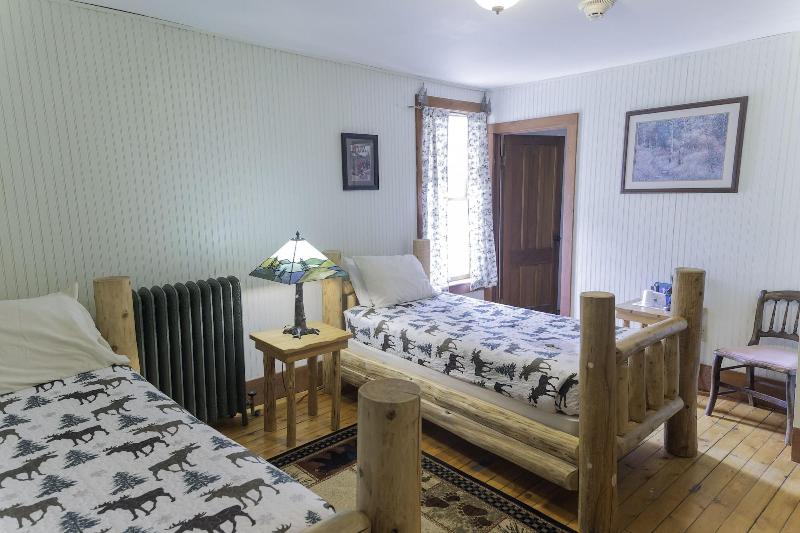 The Woods Inn image