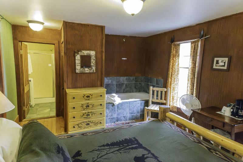 The Woods Inn image