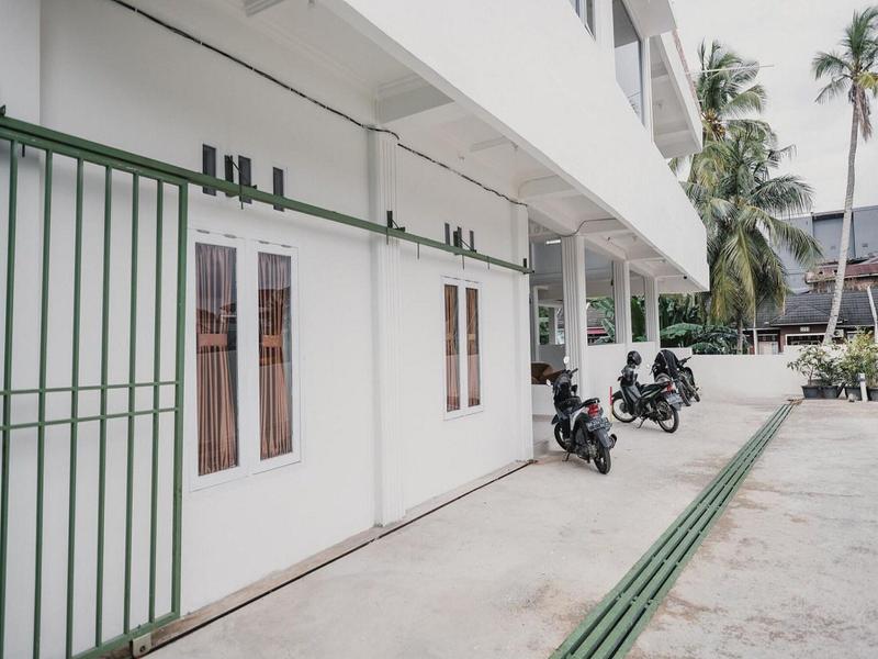 Formerly RedDoorz Syariah Arafah Hospital Jambi image