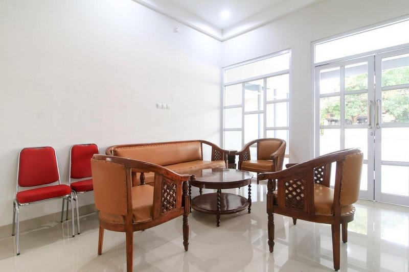 Formerly RedDoorz near Klaten Train Station image