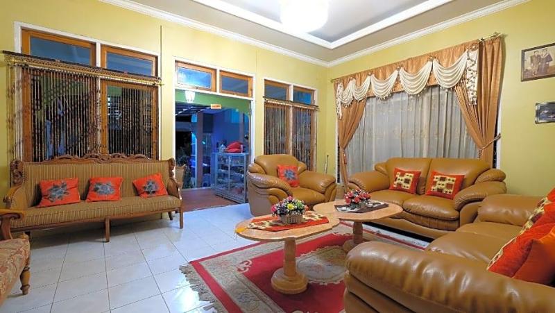 Formerly RedDoorz near Mangrove Forest Kupang image