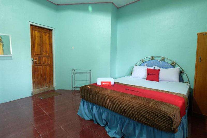 Formerly RedDoorz near Mangrove Forest Kupang image