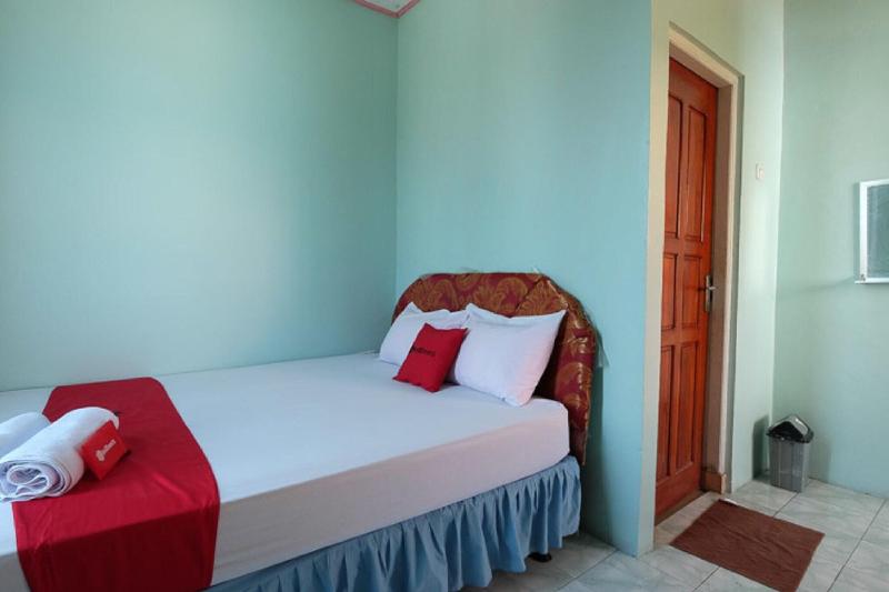 Formerly RedDoorz near Mangrove Forest Kupang image