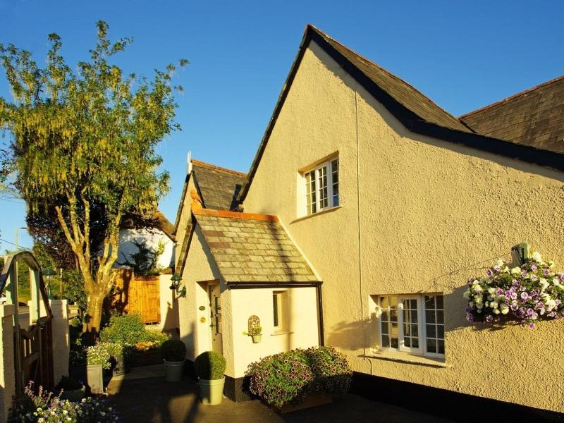 Tinhay Mill Guest House image