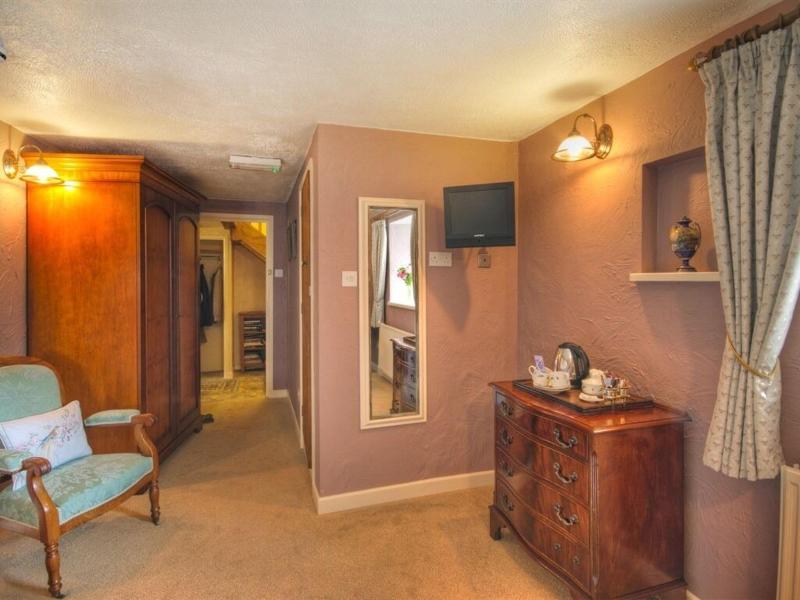 Tinhay Mill Guest House image