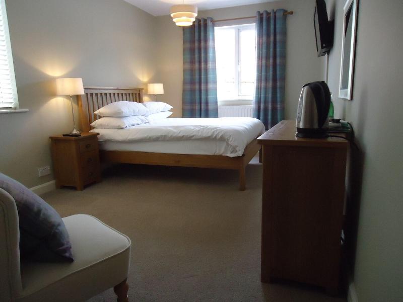 Royal Oak Hotel image