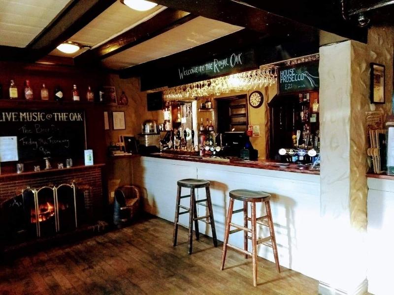 Royal Oak Hotel image