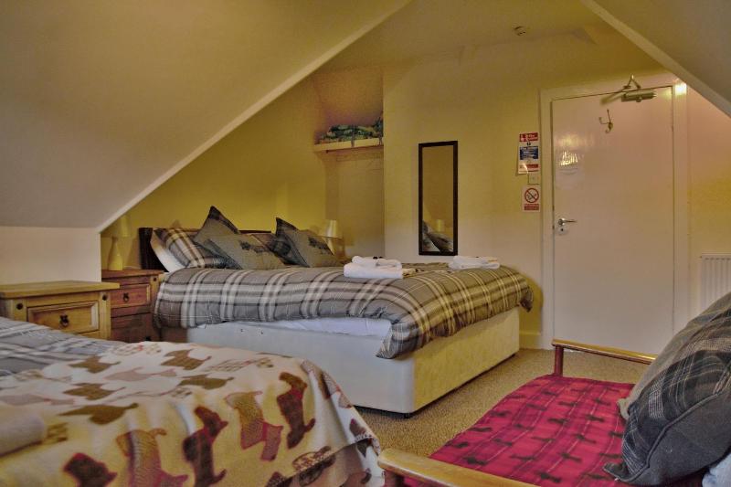 The Hopetoun Arms Hotel image