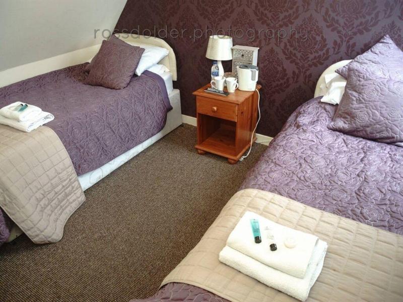 The Hopetoun Arms Hotel image