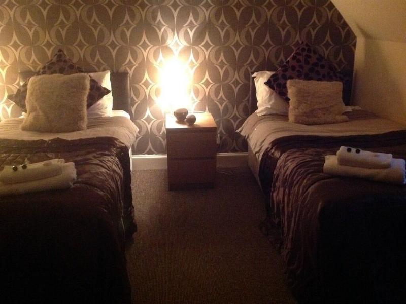 The Hopetoun Arms Hotel image