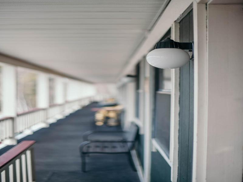 Briarwood Motor Inn