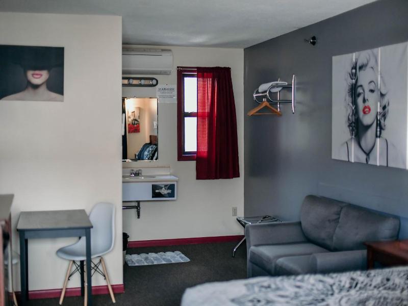 Briarwood Motor Inn