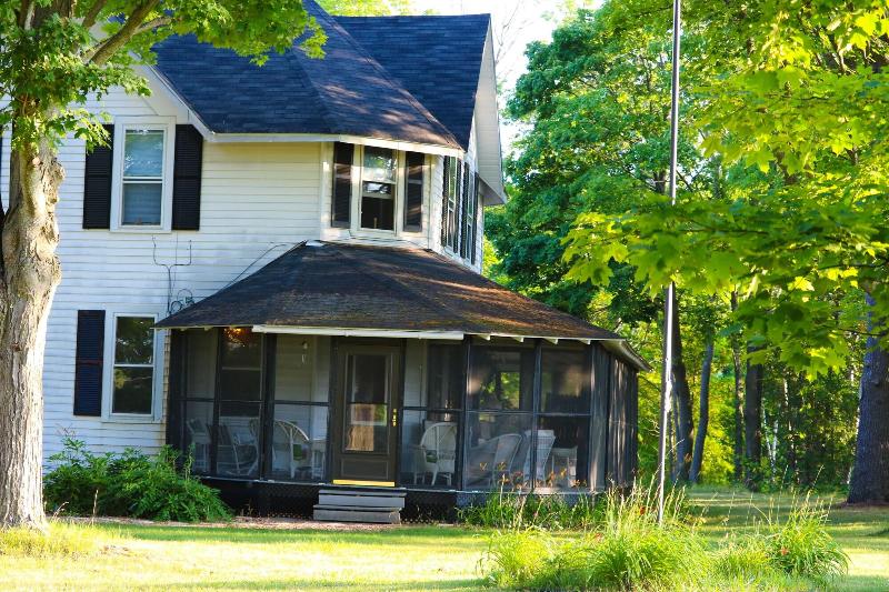 Wauban Cottage image